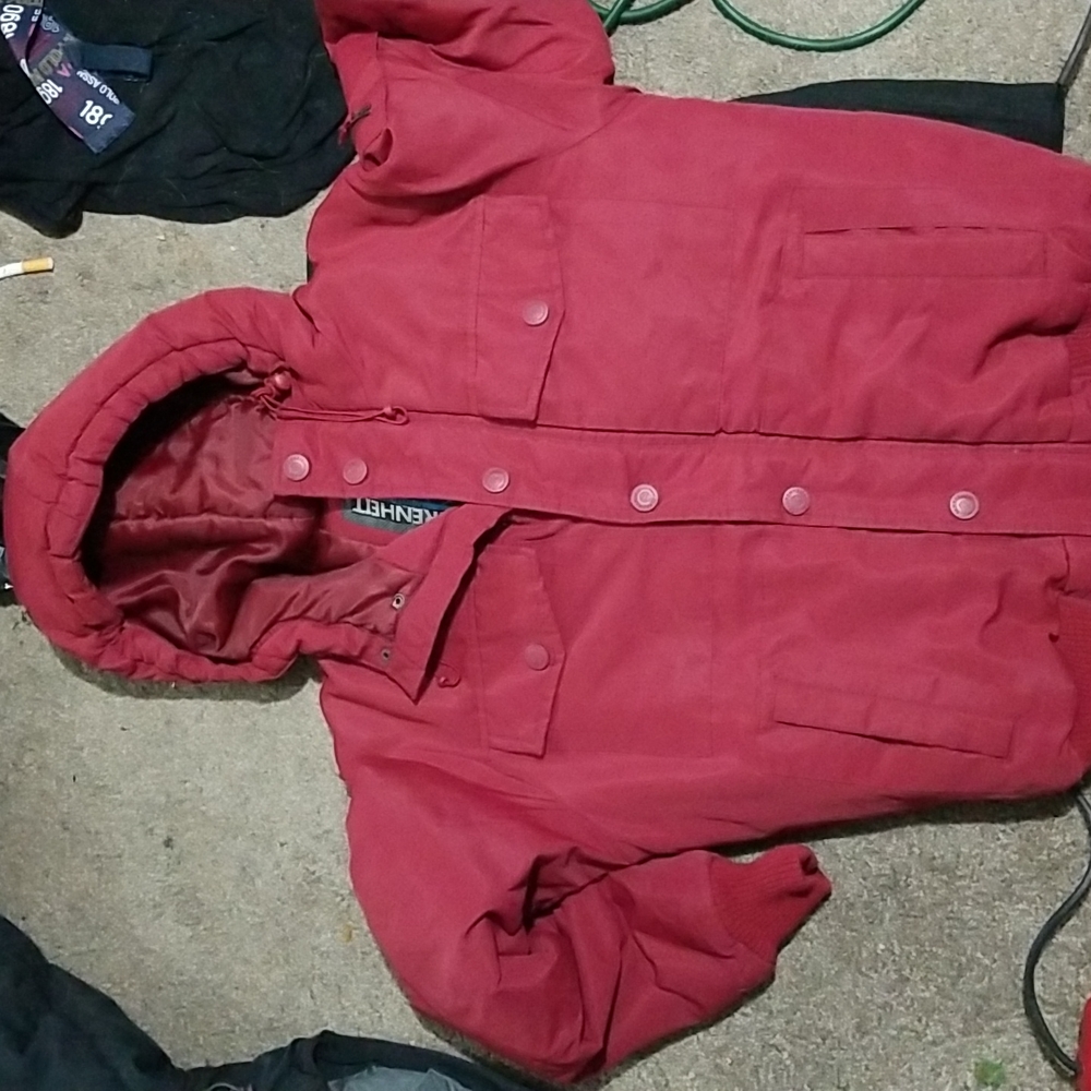 Red Fahrenheit ladies coat small